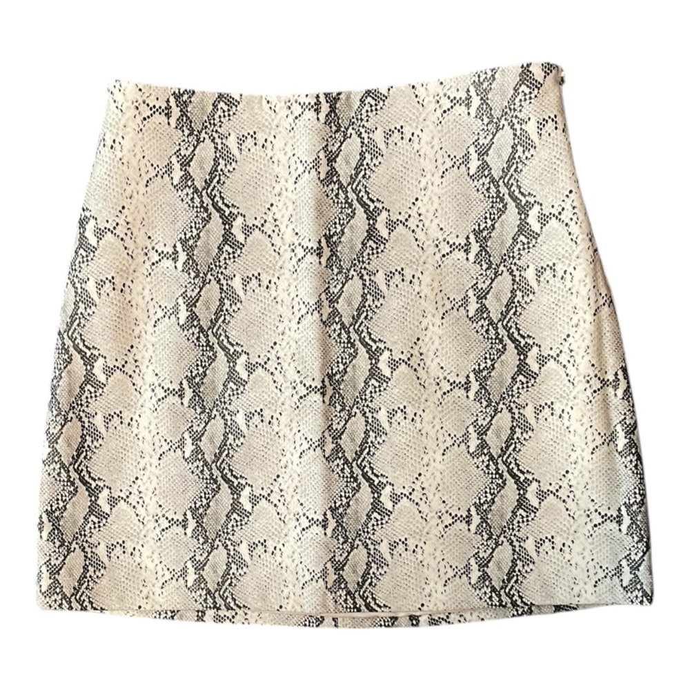 #328, cupcakes and cashmere snake print mini skirt, size 8 - Picture 2 of 4